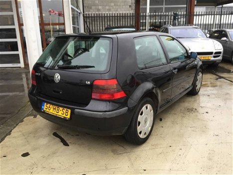 Volkswagen Golf - 1.6 - 1