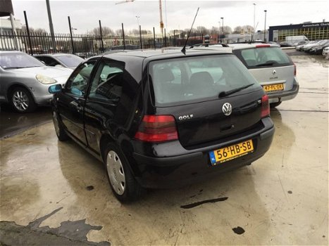 Volkswagen Golf - 1.6 - 1