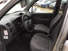 Opel Agila - 1.0i