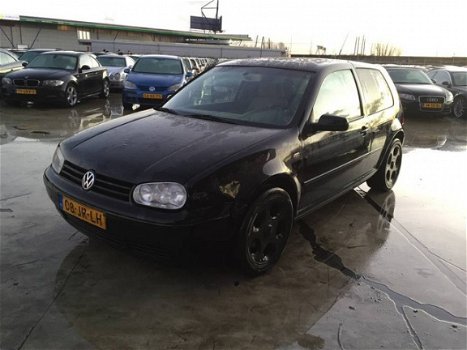 Volkswagen Golf - 1.9 TDI - 1