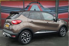 Renault Captur - 0.9 TCe Helly Hansen MULTIMEDIA- EN NAVIGATIESYSTEEM / CLIMATE CONTROL / PARKEEERSE