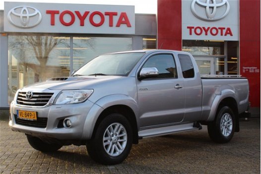 Toyota HiLux - 2.5 D-4D XTRA CAB VAN 4WD 1E EIGENAAR AIRCO NAVI - 1