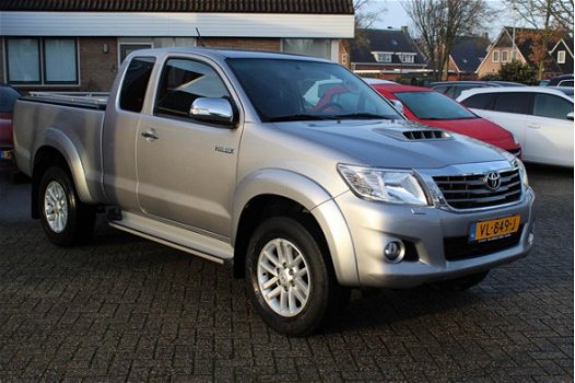 Toyota HiLux - 2.5 D-4D XTRA CAB VAN 4WD 1E EIGENAAR AIRCO NAVI - 1