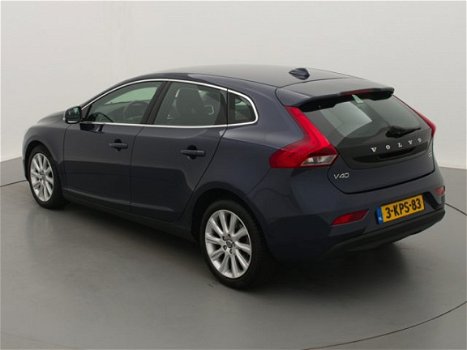 Volvo V40 - 1.6 D2 Momentum - 1