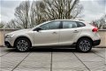 Volvo V40 Cross Country - 2.0 D2 120PK Nordic+ - 1 - Thumbnail