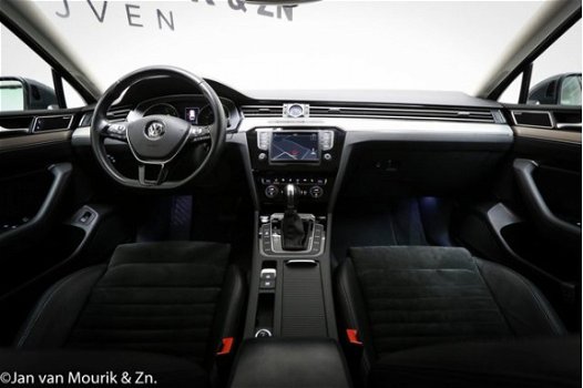 Volkswagen Passat Variant - 1.6 TDI Business Edition | LED | HALF LEDER | CLIMA | CRUISE | NAVI | PD - 1