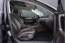 Volkswagen Passat Variant - 2.0 TDI AUTOMAAT Highline +LEER+PANO+NAVI+CAMERA