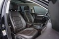 Volkswagen Passat Variant - 2.0 TDI AUTOMAAT Highline +LEER+PANO+NAVI+CAMERA - 1 - Thumbnail