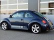 Volkswagen New Beetle - 2.0 Highline Airco/Stoelverwarming/LMV/Trekhaak - 1 - Thumbnail