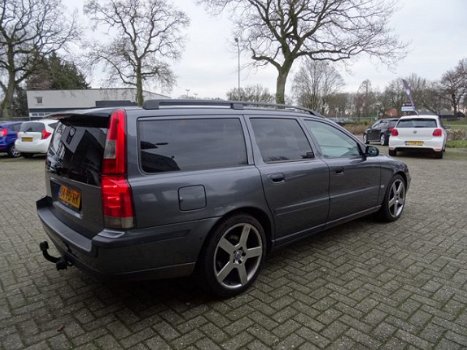 Volvo V70 - 2.4 D5 Black Sapphire Edition II, - 1