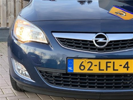 Opel Astra - 5-DRS. EDITION 1.6I16V Navi, Trekhaak, PDC - 1