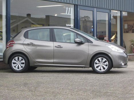 Peugeot 208 - 1.2 VTi Active 5 deurs 82PK Airco/Cruise/PDC/MTF-stuur Dealer OH/1e eigenaar/Topstaat - 1