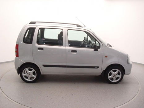 Suzuki Wagon R+ - 1.3i-16V 94pk AUTOMAAT AC|Audio|LMV|Trekhaak|113dkm - 1