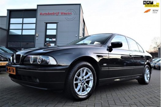 BMW 5-serie - 520i Edition | Youngtimer | Automaat | Leder | Navigatie | Xenon | Stoelverwarming | N - 1