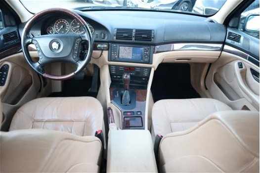 BMW 5-serie - 520i Edition | Youngtimer | Automaat | Leder | Navigatie | Xenon | Stoelverwarming | N - 1