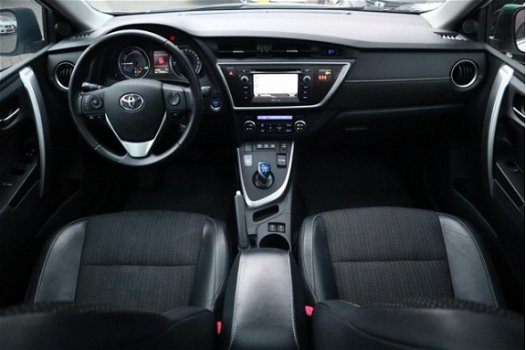 Toyota Auris Touring Sports - 1.8 Hybrid Lease Pro | MARGE | Automaat | Xenon | Camera | Panorama | - 1