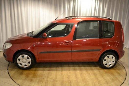 Skoda Roomster - 1.4 16v 105pk Dynamic Airco/Trekhaak - 1