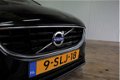 Volvo V40 - 1.6 T3 Kinetic, AIRCO, TREKHAAK, LM VELGEN, CRUISE C - 1 - Thumbnail