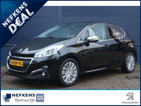 Peugeot 208 - 1.2 82 pk Allure / Navigatie / Parkeerhulp Camera / Apple Car Play / LM Velgen - 1