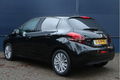 Peugeot 208 - 1.2 82 pk Allure / Navigatie / Parkeerhulp Camera / Apple Car Play / LM Velgen - 1 - Thumbnail