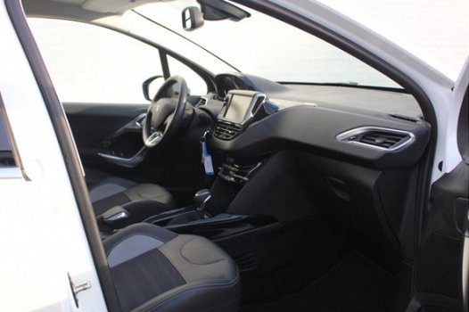 Peugeot 2008 - SUV 1.2 PureTech Allure EAT6 Navi | Pano dak | A. Camera | StoelVW | GRIP control | 1 - 1