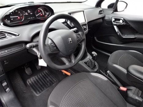 Peugeot 208 - 1.2 Puretech 82pk 5D Active Navigatie Bluetooth - 1