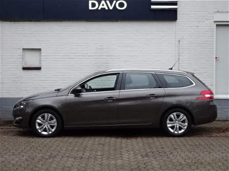 Peugeot 308 SW - 1.2 e-THP 130pk Allure Trekhaak Navigatie Full LED verlichting - 1