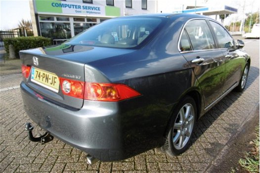 Honda Accord - 2.0i Comfort 155pk 2e eig Airco Cruise Trekhaak 1500kg - 1