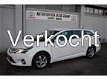 Toyota Avensis Wagon - 1.6 VVTi Comfort Trekhaak Navigatie climate controle Lm velgen - 1 - Thumbnail
