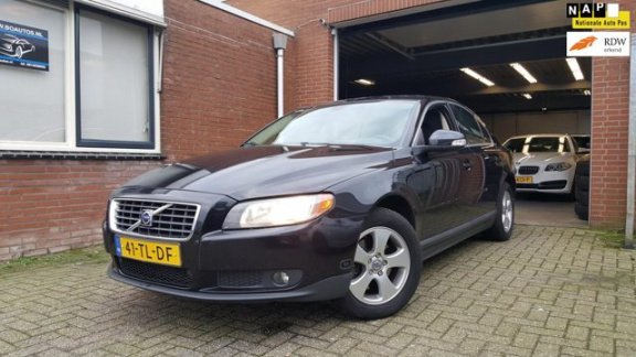 Volvo S80 - 2.5 T Kinetic - 1