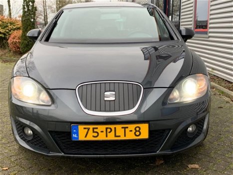 Seat Leon - 1.6 TDI Ecomotive Businessline High Navigatie, Xenon euro 5 - 1