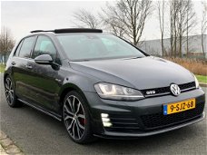 Volkswagen Golf - 2.0 TDI GTD S&S, Keyless Go, Panorama, Camera, DSG Automaat