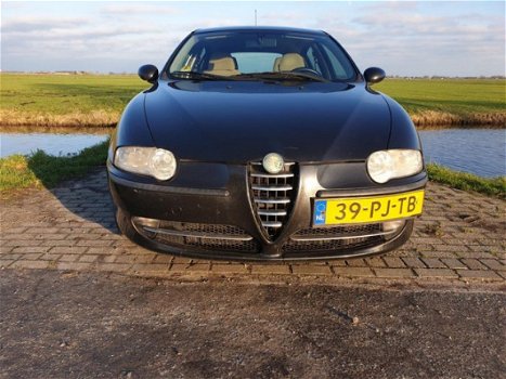 Alfa Romeo 147 - 1.9 JTD Distinctive nieuwe apk - 1