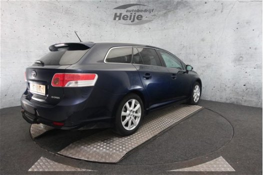 Toyota Avensis Wagon - 1.8 VVTi Panoramic Business Special - 1