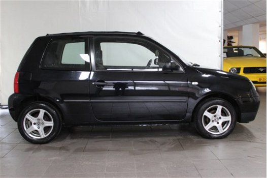 Volkswagen Lupo - 1.4 44KW Trendline / Lage KMstand - 1