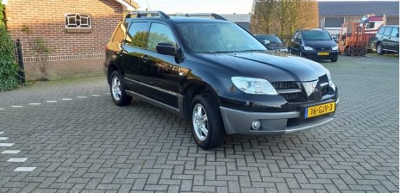 Mitsubishi Outlander - 2.0 Travel - 1