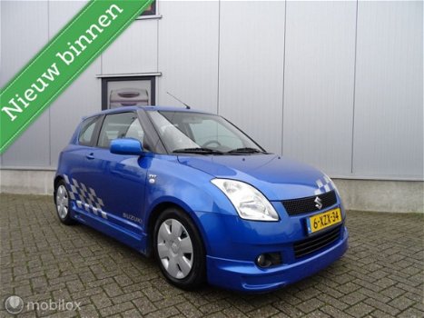 Suzuki Swift - 1.5 Exclusive - 1