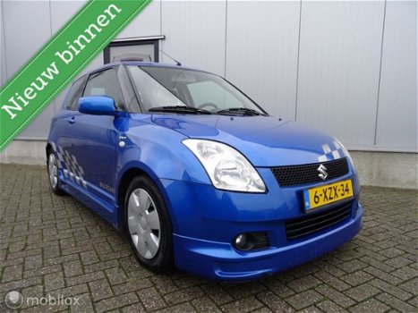 Suzuki Swift - 1.5 Exclusive - 1