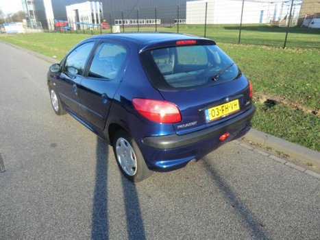 Peugeot 206 - 1.4 XT - 1