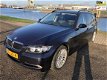 BMW 3-serie Touring - 320d Dynamic Executive /6-bak/Navi/Leder/xenon/camera/EX BPM - 1 - Thumbnail