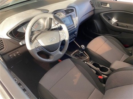 Hyundai i20 - 1.0 T-GDI Comfort+Nav REGISTRATIE KORTING | Navigatie | Climate - 1