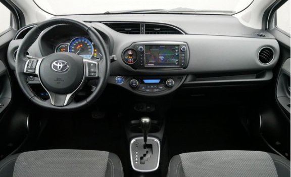 Toyota Yaris - 1.5 Hybrid Lease Automaat, Navigatie - 1