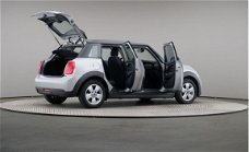 Mini Mini Cooper - D Cooper 1.5 Business, Navigatie