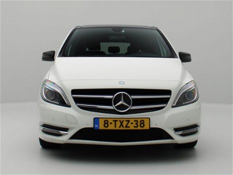 Mercedes-Benz B-klasse - 180 Ambition Comfort Panorama/Navi/NIGHT Pakket - 1