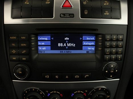 Mercedes-Benz C-klasse Sportcoupé - 160 | Automaat | Navigatie | Telefoon voorbereiding | Parkeer se - 1