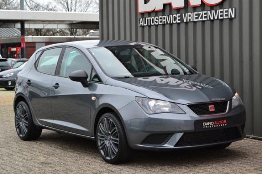 Seat Ibiza - 1.2 TSI 105 PK Style 2014 Grijs Airco/17'' velgen/ - 1