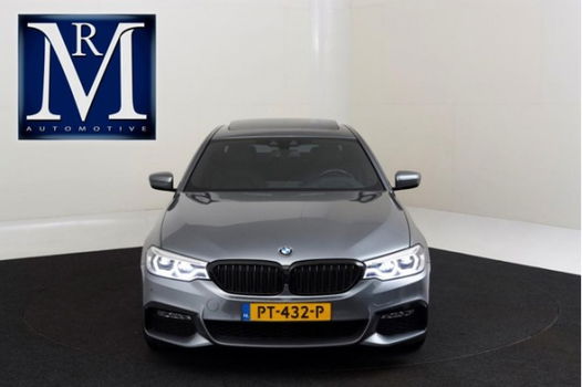 BMW 5-serie - 520d High Executive M sport | Dealer onderhouden |Fabrieksgarantie | PANO.DAK |Rijklaa - 1