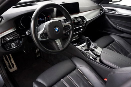 BMW 5-serie - 520d High Executive M sport | Dealer onderhouden |Fabrieksgarantie | PANO.DAK |Rijklaa - 1