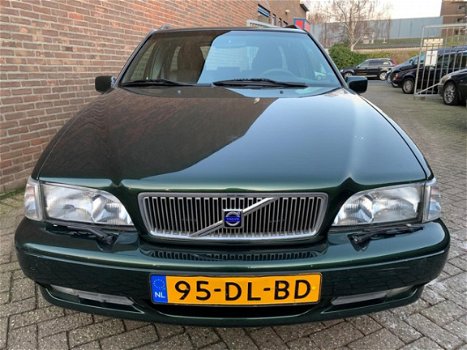 Volvo V70 - 2.4 Europa Automaat - youngtimer - 1
