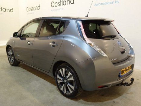 Nissan LEAF - Business Edition 30 kWh excl. BTW / Airco / Bose / 360 camera / Leder / Navigatie / 17 - 1